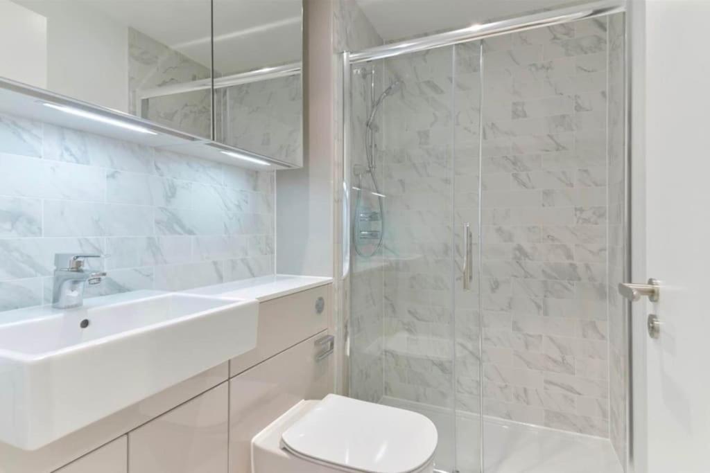 Luxury 2B2B In Central Лондон Экстерьер фото